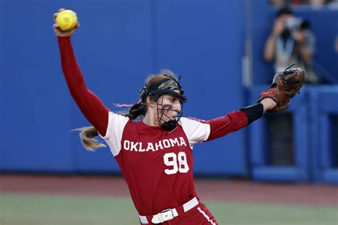 Jordy Bahl, star pitcher on Oklahoma’s NCAA champion softball team, transfers home to Nebraska